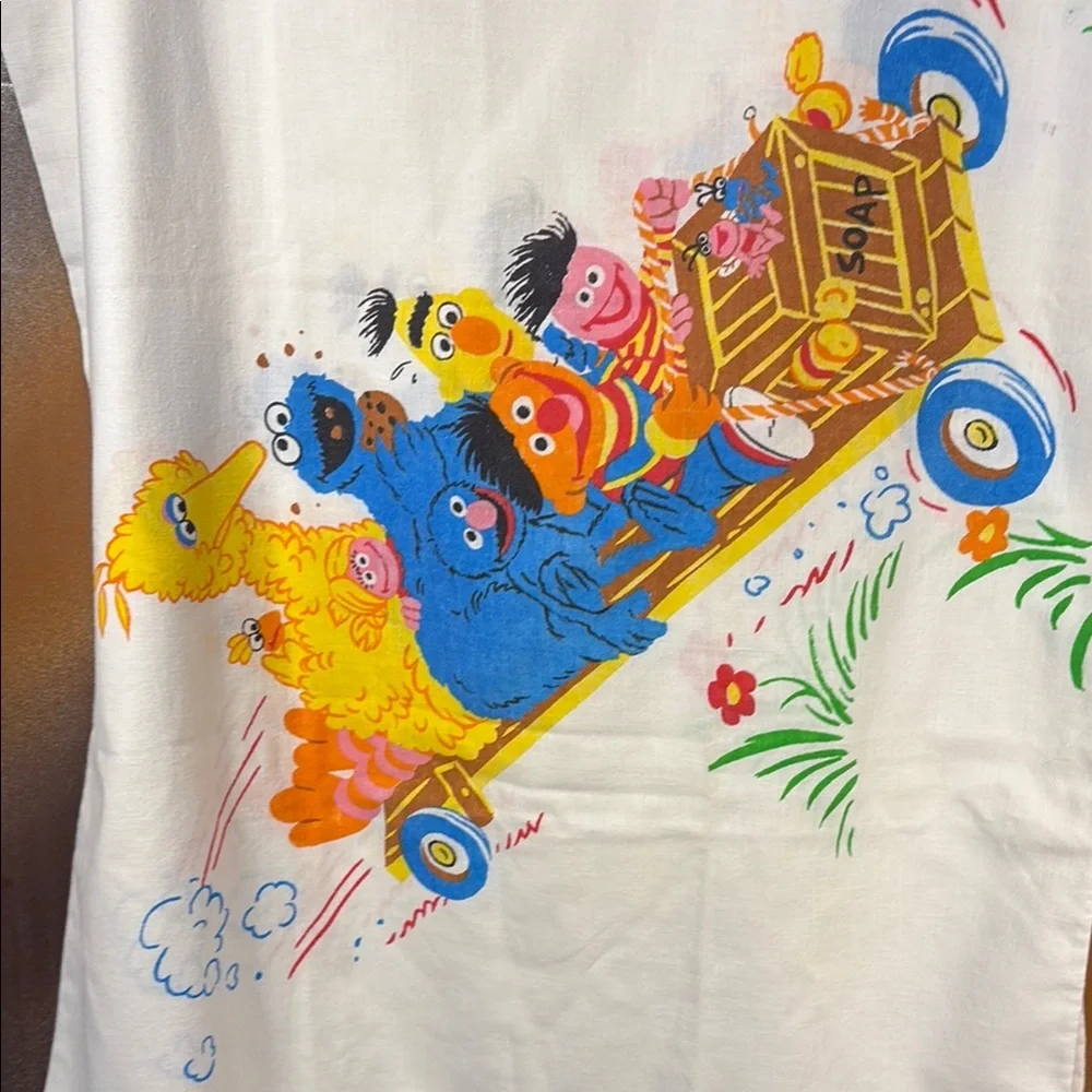 2 vintage J.C. Penney Sesame Street Character‎ Print White pillowcases d1